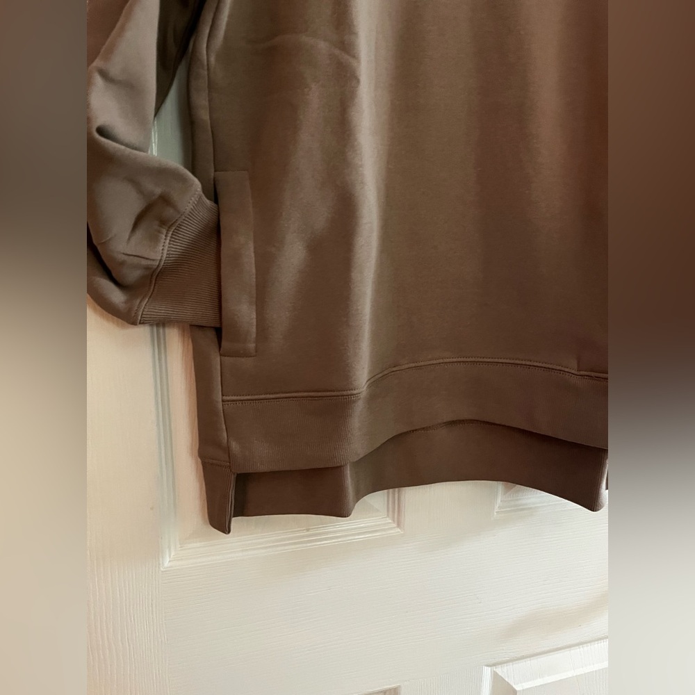 Zenana/women’s NWOT Cocoa Boyfriend Crewneck Top Size S - Picture 5 of 7